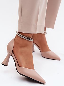 Block heel pumps Step in style  