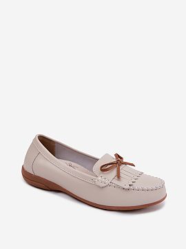 Mocassin Step in style