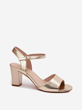 Heel sandals Step in style