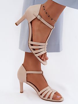 Heel sandals Step in style  
