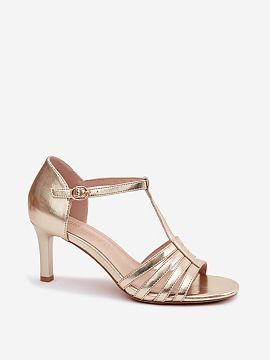 Heel sandals Step in style