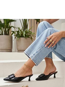 Heeled sandals Solea