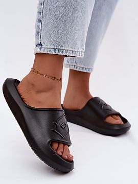 Platform sandals Step in style  Women\'s flip-flops from the Lotto brand are a light and comfortable option for warm days. Made of foam material, they provide comfort and f