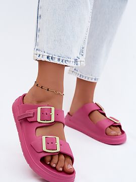 Platform sandals Step in style  Women\'s flip-flops from the brand D.Franklin are the perfect summer proposal for women who appreciate comfort and modern style. Made of lig