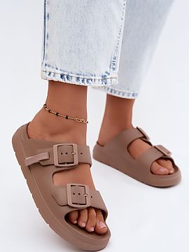 Platform sandals Step in style  Women\'s flip flops from the D.Franklin brand are the perfect summer proposition for women who appreciate comfort and modern style. Made of 