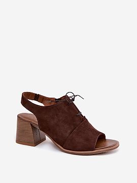 Heel sandals Step in style
