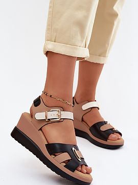 Buskin Step in style  Women\'s sandals made of natural leather from the Artiker brand are a comfortable and stylish option for warm days. Carefully made, they pro