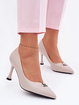 High heels Step in style  Women\'s high heels by the Vinceza brand are an elegant proposition for special occasions and celebrations. The classic design combined with
