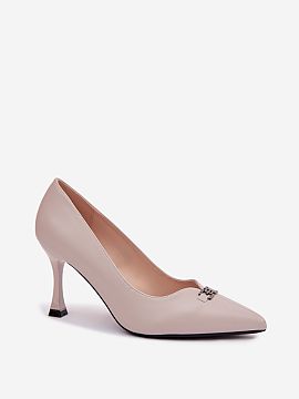 High heels Step in style