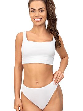 Brazilian style panties Donna  Brazilians with lace 220 are a unique combination of comfort and feminine elegance. The front made of soft, delicate cotton ensures comfort 