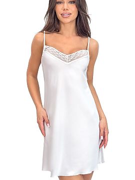 Nightshirt Donna  The satin nightshirt for women, Julia with lace in ecru color, is an elegant and sensual proposal, combining the delicacy of the material wi