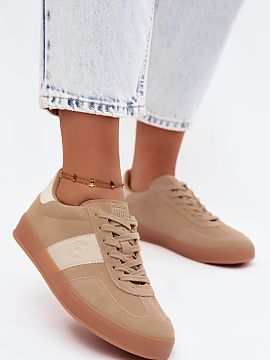 Sport Shoes Step in style  Ladies\' sneakers from the Big Star brand are a classic and stylish option for everyday wear. Made of suede imitation, they present a fashio