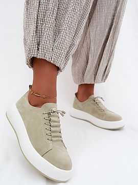 Platform sneakers Step in style  Women\'s sneakers made of natural suede are a comfortable and stylish option for everyday wear. The trendy design set on a platform subtly l