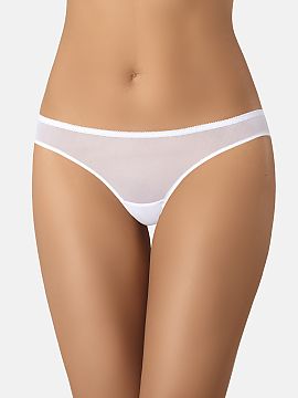 Brazilian style panties Teyli  Brazilian lace panties in white color. The back is made entirely of pleasant to the touch lace with large floral motifs. On the other hand, 