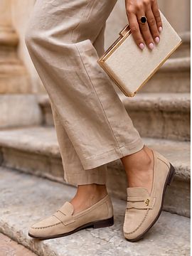 Mocassin Step in style  Moccasins made of suede imitation are an elegant and comfortable choice for everyday wear. The classic design combined with trendy details m