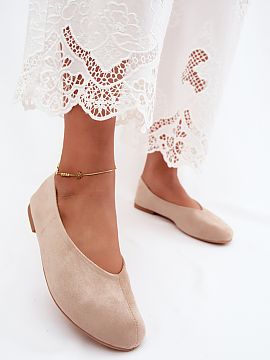 Ballet flats Step in style  Women\'s ballet flats made of faux suede are a comfortable and stylish option for everyday wear. The classic, flat design ensures comfort an