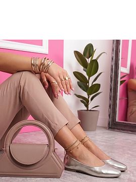 Ballet flats Solea  Elegant silver ballerinas are a perfect combination of classic style and everyday comfort. Their universal design makes them a great match f