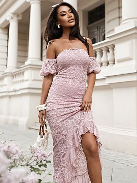 Cocktail dress LaBalancia  The Calma dress in a shade of powdery pink is a proposal for women who appreciate the combination of subtle elegance, comfort, and timeless 