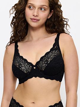 Soft Triumph  Soft bra Amourette 10209574-0004 delights with a combination of comfort, feminine elegance, and meticulous details. This underwired model is