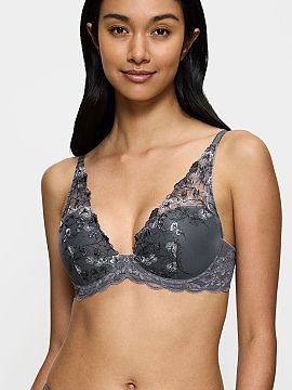 Padded bra Triumph  The Sensual Spotlight WP 10219831-00DK underwired bra is a model that harmoniously combines aesthetics with functionality. The high-cut midd