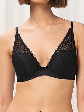 Semi-soft Triumph  The semi-soft Aura Spotlight WP 10208018 bra with a deep neckline is an elegant model with underwires that beautifully accentuate the bust l