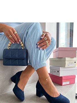 Heel pumps Solea  Stylish slip-on pumps are a perfect choice for women who value elegance and comfort. The universal design makes the model perfect for both e