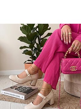 Heel pumps Solea  Elegant buckle-up pumps are the perfect choice for women who appreciate classic style combined with comfort. The patent finish made of eco-l