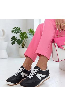 Sport Shoes Solea  Stylish lace-up sports shoes are the perfect proposition for women who value comfort and a versatile, fashionable look. The low cut makes th