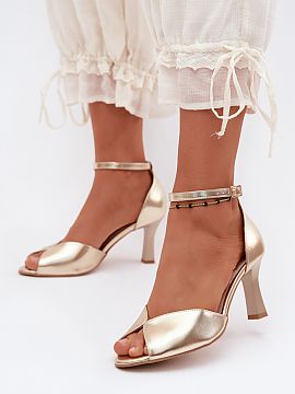 Heel sandals Step in style  Women\'s sandals of Polish production are an elegant proposition for women who appreciate careful workmanship and timeless style. Made of im