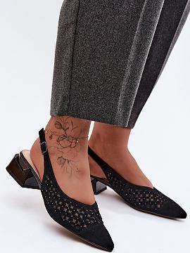Heel sandals Step in style  Women\'s sandals made of natural suede are an elegant proposition for special occasions. The model combines a classic cut with eye-catching 