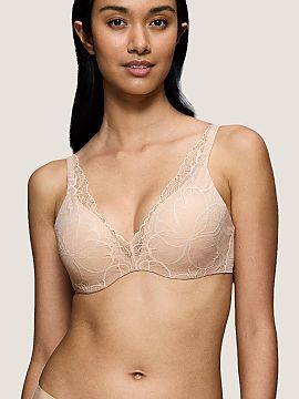 Push up Triumph  The push-up bra Body Make-Up Illusion Lace WP 10219710-00NZ is equipped with an innovative, flexible underwire that provides effective breas