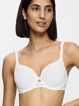 Padded bra Triumph  The Wild Rose Sensation modeling bra 10205990-00GZ is a combination of modern technology, comfort, and feminine elegance. Thanks to the ligh