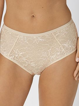 Panties Triumph  Maxi panties Amourette Charm Maxi 10198780 by Triumph are an elegant model with a more covered cut, which ensures comfort, perfect fit, and 