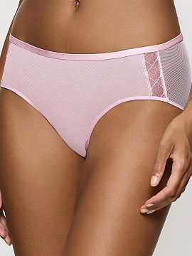 Panties Triumph  Hipster panties Palina Cosmic Heartbeat 10222494-3538 from Triumph are a combination of modern cut, everyday comfort, and subtly sensual det
