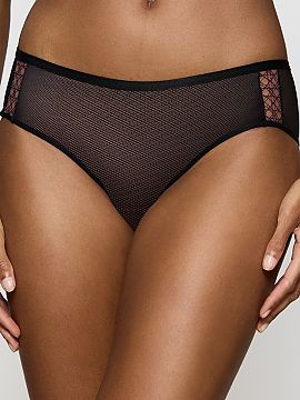 Panties Triumph  Hipster panties Palina Cosmic Heartbeat 10222494-0004 from Triumph are a combination of modern cut, everyday comfort, and subtly sensual det