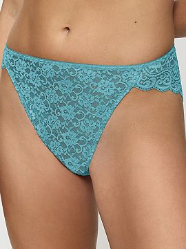 Panties Triumph  Amourette Highleg Tai briefs 10219109-1597 are a combination of elegance, comfort, and perfect fit. The design with high-cut legs visually l