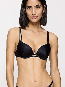 Push up Triumph  The push-up bra Crazy Stupid Love 10222374-3349 is a sensual model that beautifully emphasizes the bust, while providing proper support wher