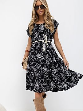 Daydress Italy Moda  Light and comfortable summer dress with a flared cut is a perfect choice for warm days. Made of a pleasant to the touch blend of viscose and