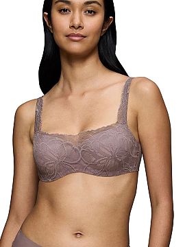 Braceless bra Triumph  The balconette type bra Body Make-Up Illusion Lace 10219845-3091 in a fashionable pistachio shade is a combination of modern elegance, excel