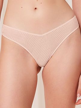 Brazilian style panties Triumph  Light pink Brazilian panties Harmony Spotlight High Leg 10217381 impress with a feminine cut and elegant finish. The model with a high leg c