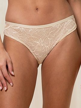 Brazilian style panties Triumph  Brazilian figs Amourette Charm Brazilian01 10205567 is an elegant proposition for women who appreciate the combination of comfort and sensua