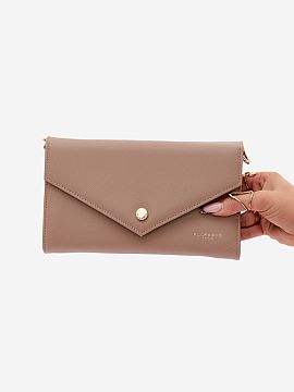 Envelope clutch bag Step in style