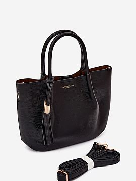 Everyday handbag Step in style  Women\'s bag made of imitation leather is an elegant and practical accessory that will work well in many stylizations. The bag is fastened w