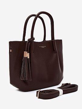 Everyday handbag Step in style  Women\'s handbag made of imitation leather is an elegant and practical accessory that will work well in many stylings. The bag is fastened w
