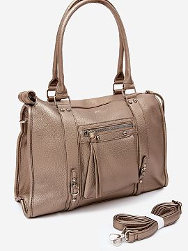 Everyday handbag Step in style  A large bag made of imitation leather is a practical and stylish accessory that will work perfectly for everyday use. The spacious design of