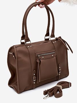 Everyday handbag Step in style  A large bag made of imitation leather is a practical and stylish accessory that will work perfectly for everyday use. The capacious design o