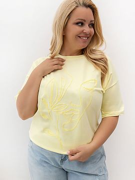 Plus size T-shirt Relevance  Women\'s plus size t-shirt is a timeless wardrobe staple that combines comfort with a subtle, feminine touch. Made of high-quality cotton, i