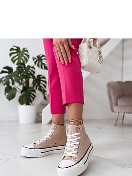 Platform sneakers Solea  High platform sneakers are a stylish proposition for women who like to combine comfort with a fashionable look. The sporty style fits perfec