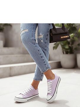 Sneakers Solea  Sports lace-up sneakers are a timeless model that will work perfectly in everyday stylizations. Their classic design combined with a comfort