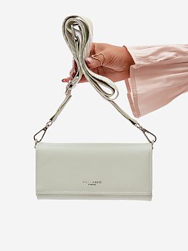 Everyday handbag Step in style